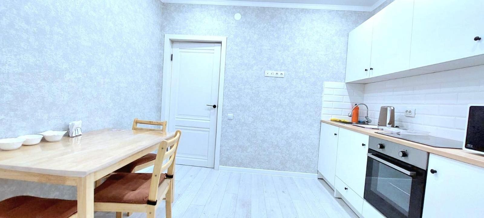 Аэропорт 10 Минут Жк Будапешт163 Apartamento Astana Exterior foto