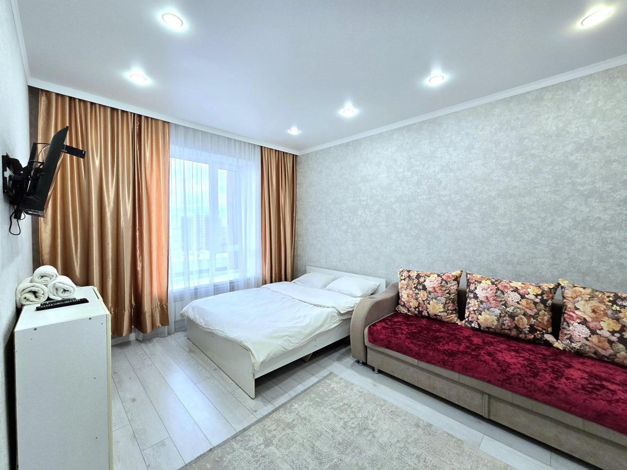 Аэропорт 10 Минут Жк Будапешт163 Apartamento Astana Exterior foto